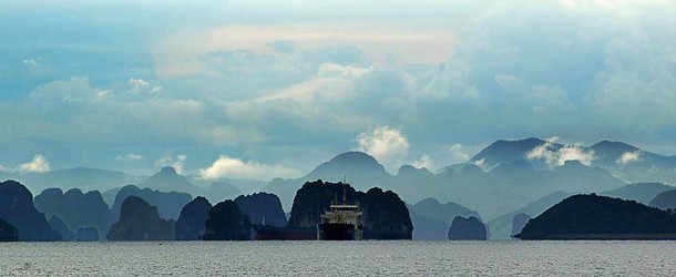 halong-beautiful-clouds